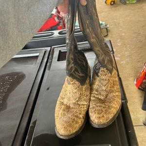 Tony lama snake skin